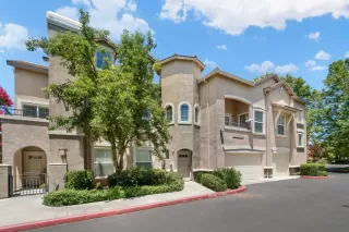 Photo #3: 222091126 Listing 