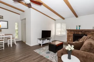 Photo #2: 222091930 Listing 