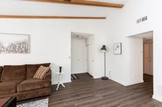 Photo #5: 222091930 Listing 