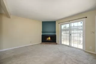 Photo #5: 222091956 Listing