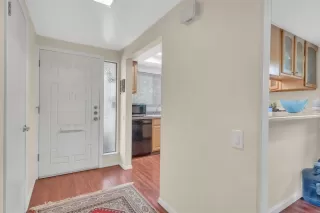 Photo #1: 222092439 Listing