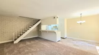 Photo #1: 222092445 Listing 