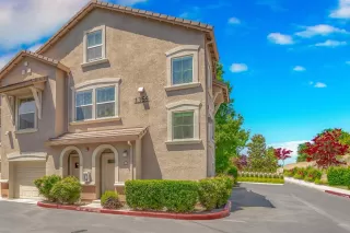 Photo #2: 222092524 Listing