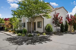 Photo #1: 222092583 Listing