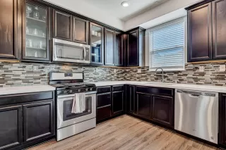 Photo #4: 222092777 Listing 