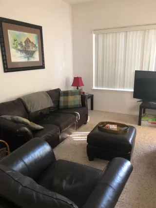 Photo #2: 222092988 Listing
