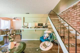 Photo #4: 222093116 Listing 