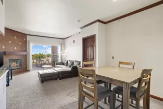 Photo #6: 222093465 Listing