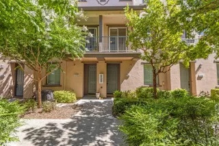 Photo #1: 222093607 Listing