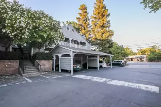 Photo #1: 222093647 Listing