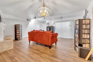 Photo #4: 222093726 Listing 