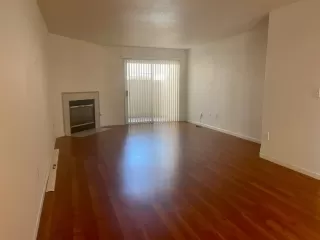 Photo #2: 222093765 Listing