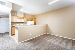 Photo #2: 222094740 Listing
