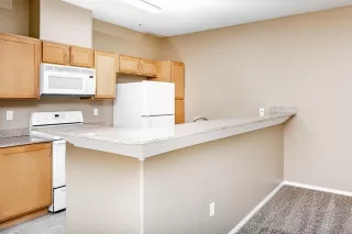 Photo #3: 222094740 Listing