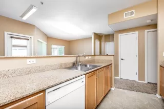 Photo #6: 222094740 Listing
