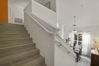 Photo #6: 222095560 Listing