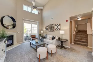 Photo #1: 222095930 Listing