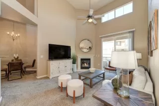 Photo #5: 222095930 Listing