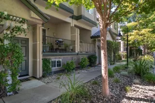 Photo #1: 222095957 Listing