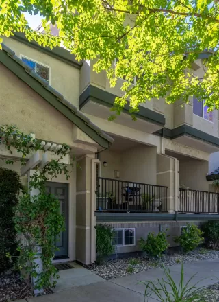 Photo #3: 222095957 Listing