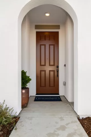 Photo #2: 222096143 Listing