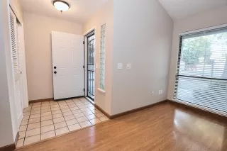 Photo #4: 222096283 Listing