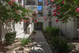 Photo #4: 222096637 Listing 