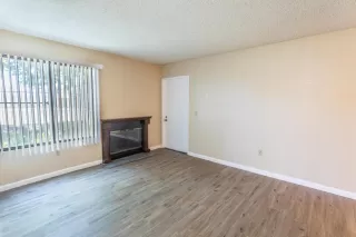 Photo #5: 222096810 Listing