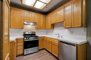 Photo #3: 222097141 Listing