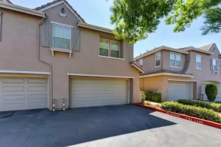 Photo #2: 222097188 Listing