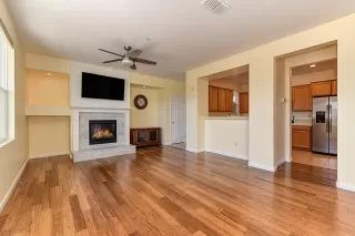 Photo #6: 222097188 Listing