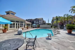 Photo #1: 222097358 Listing 