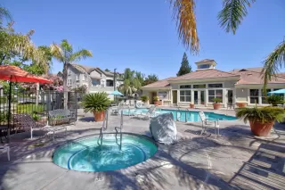 Photo #3: 222097358 Listing 