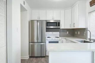 Photo #2: 222097383 Listing