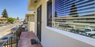 Photo #2: 222097396 Listing