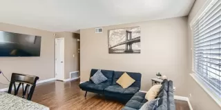 Photo #3: 222097396 Listing