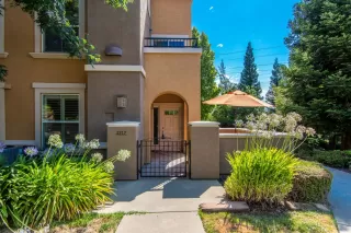 Photo #1: 222097810 Listing