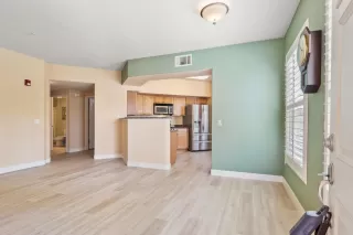 Photo #2: 222097810 Listing