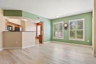 Photo #6: 222097810 Listing