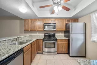 Photo #5: 222097828 Listing 