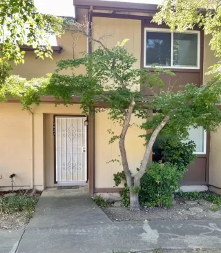 Photo #1: 222097918 Listing 