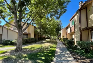 Photo #2: 222097918 Listing 