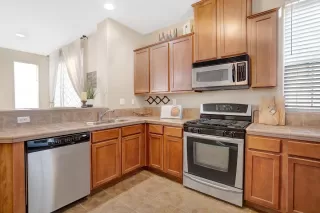 Photo #6: 222098754 Listing 