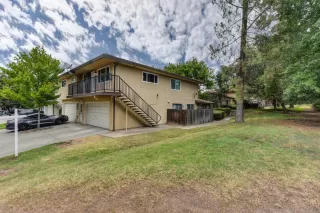 Photo #1: 222098947 Listing 