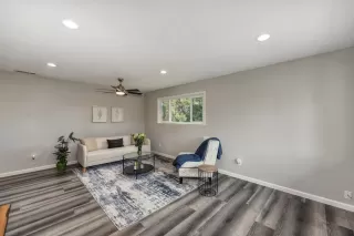 Photo #3: 222098947 Listing 