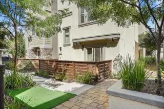 Photo #2: 222099727 Listing