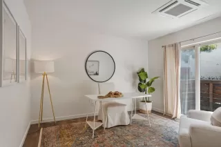 Photo #4: 222099727 Listing