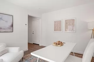 Photo #5: 222099727 Listing