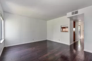 Photo #2: 222100030 Listing