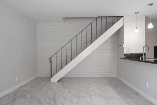 Photo #3: 222100041 Listing